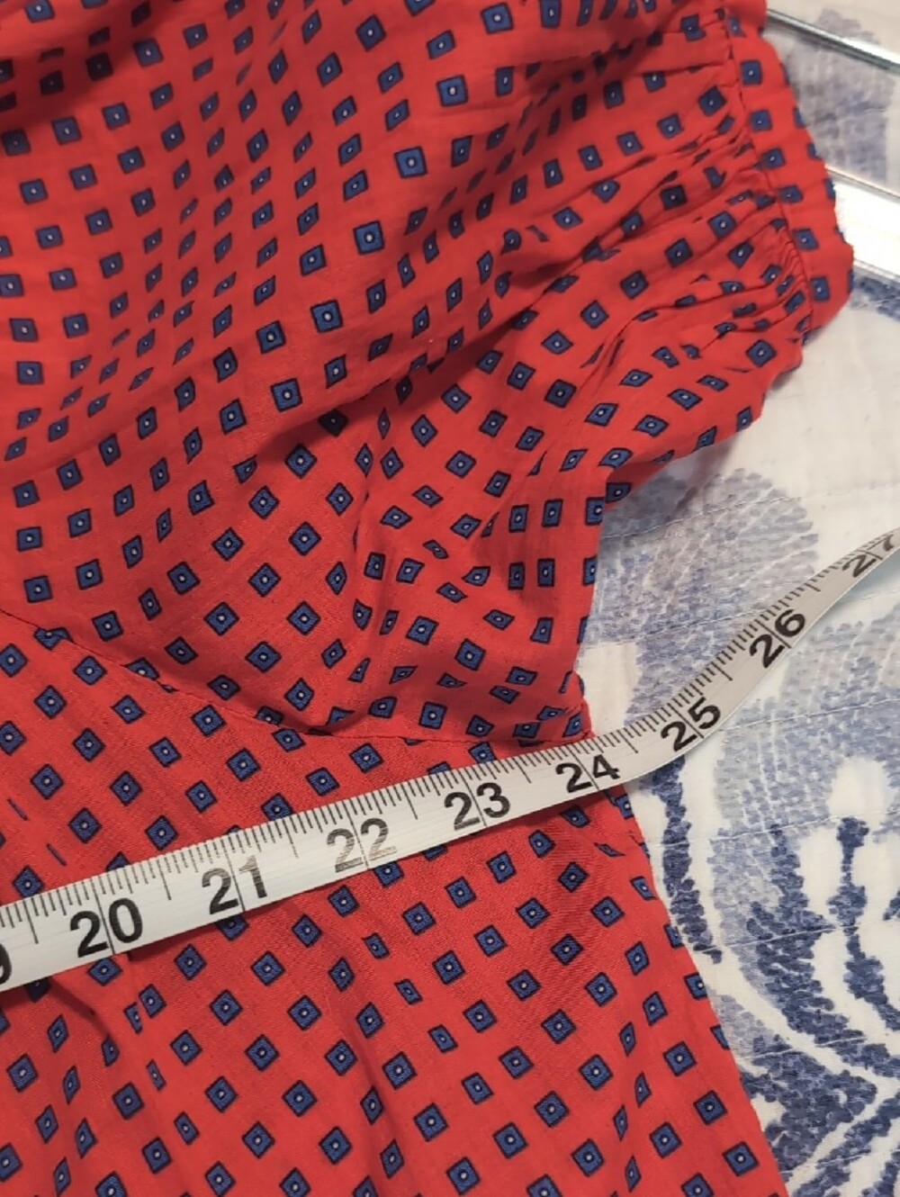GAP Women's Red Patterned Button-Front Puff Sleeve Blouse - Picture 8 of 8